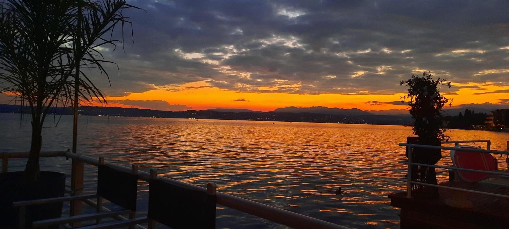 Eve House Gardalake Лонато Екстер'єр фото