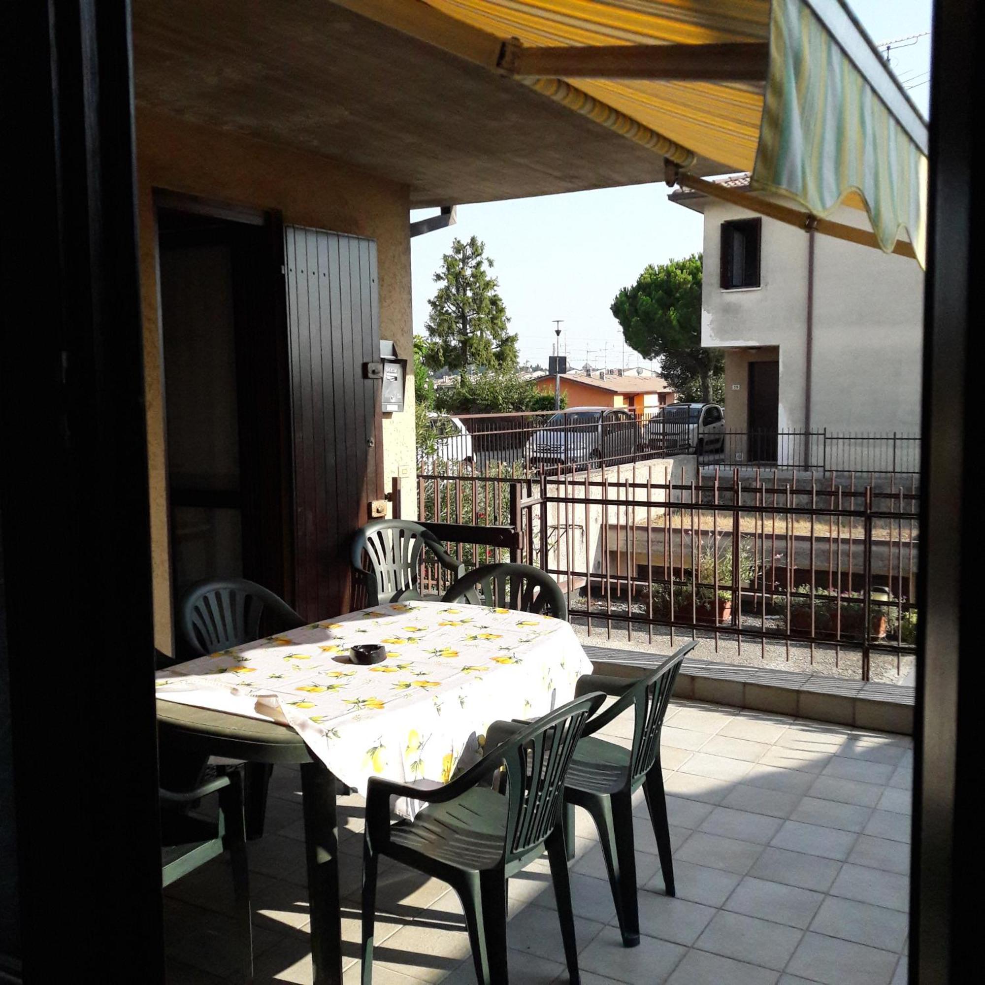 Eve House Gardalake Лонато Екстер'єр фото